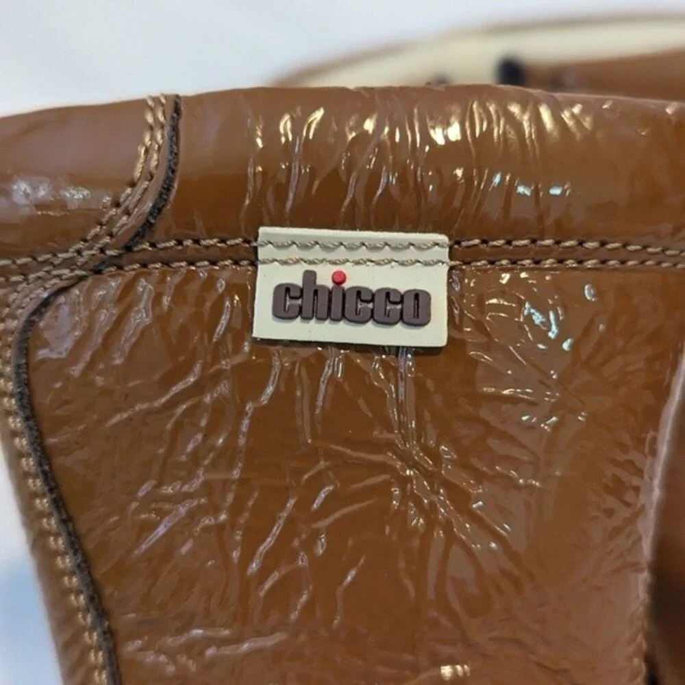 EUC - Chicco Brown Patent Leather Baby Boots - Made in Italy - Baby size 6